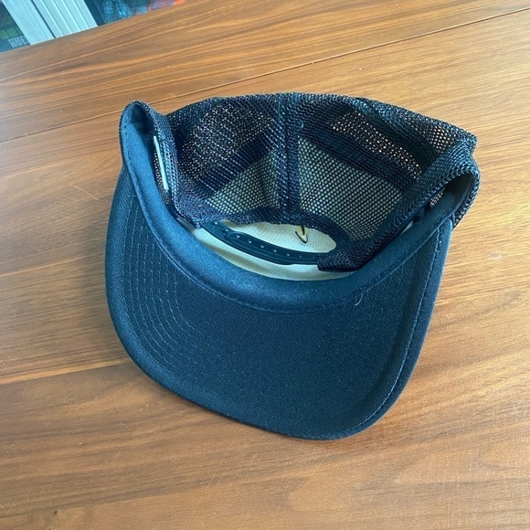 Las Vegas Nevada Card Deck Trucker Hat - Picture 4 of 4